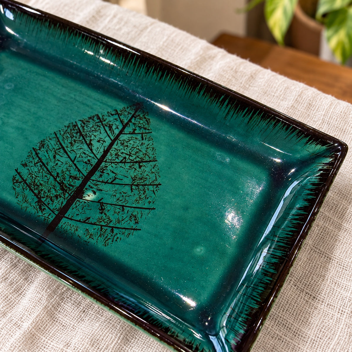 Waypoint Emerald Leaf Rectangular Platter